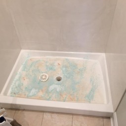 dirty shower floor before cleaning